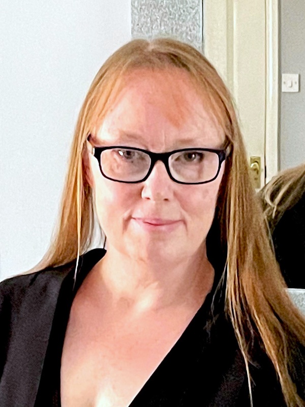  Suzanne Turner