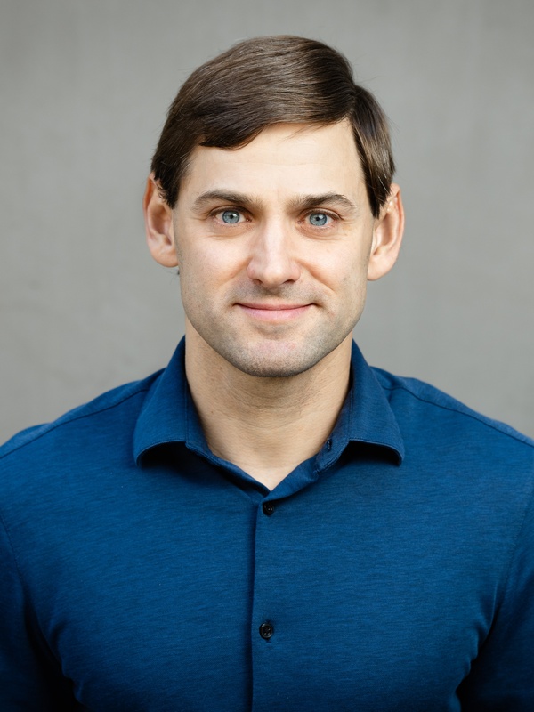  Evgeny Zatulovskiy