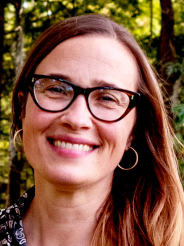  Christine Miller